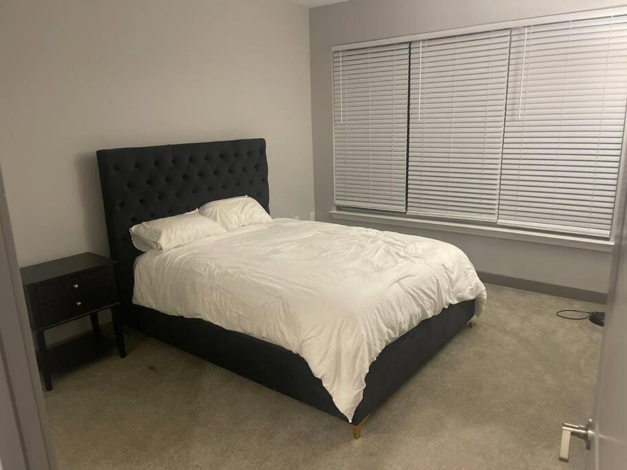 Luxurious & Spacious 1 Bedroom Hampton Eksteriør billede